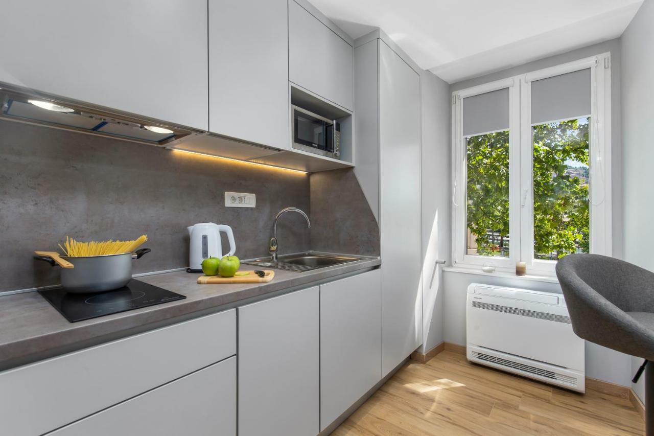Incenter Apartments Rijeka Extérieur photo